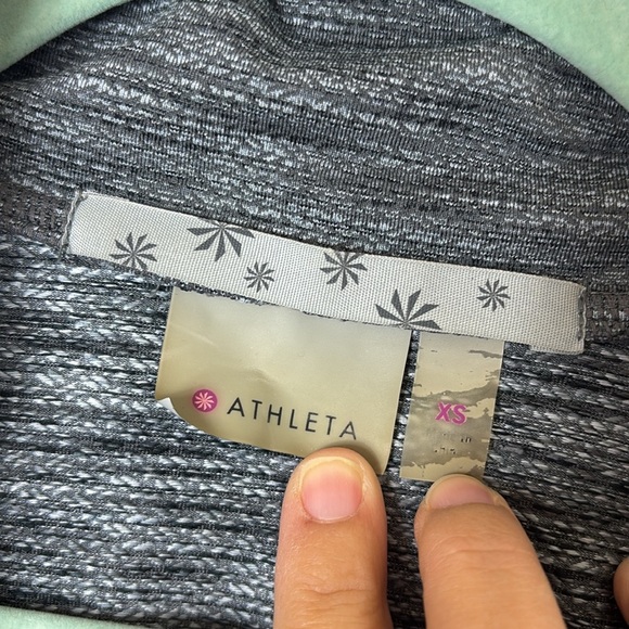 Athleta Heather Gray Full Zip Jacket Size XS Stretch Thumb Hole - Picture 3 of 10